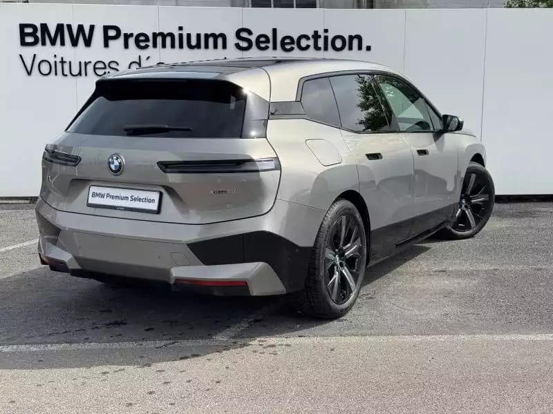 BMW iX xDrive50e - Photo 1