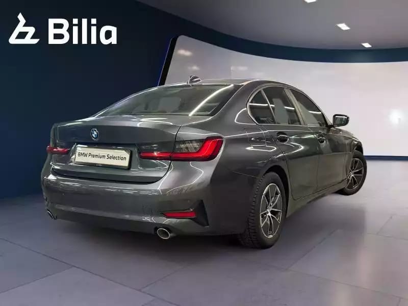 BMW 318 d Berline - Photo 1