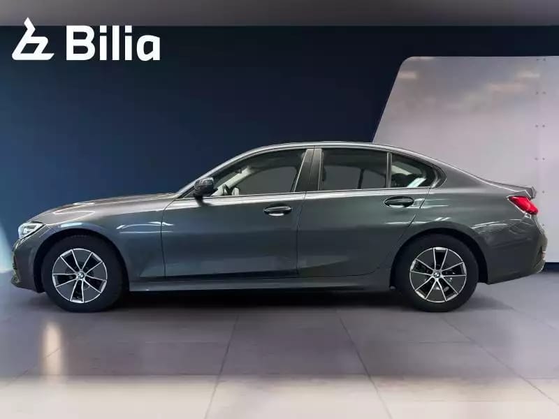 BMW 318 d Berline - Photo 1