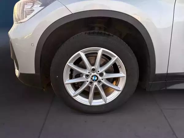BMW X1 X1 sDrive 18i - Photo 3