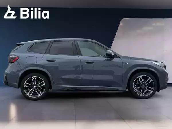 BMW X1 X1 sDrive18d Kit M Sport - Photo 2