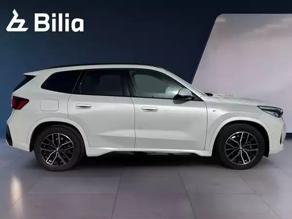 BMW X1 X1 sDrive18d - Photo 2