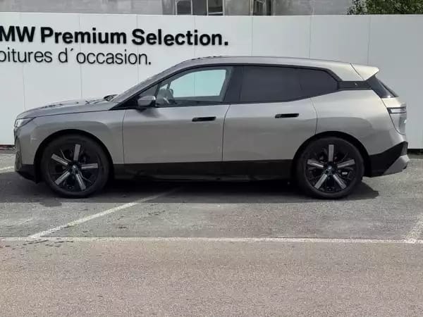 BMW iX xDrive50e - Photo 2