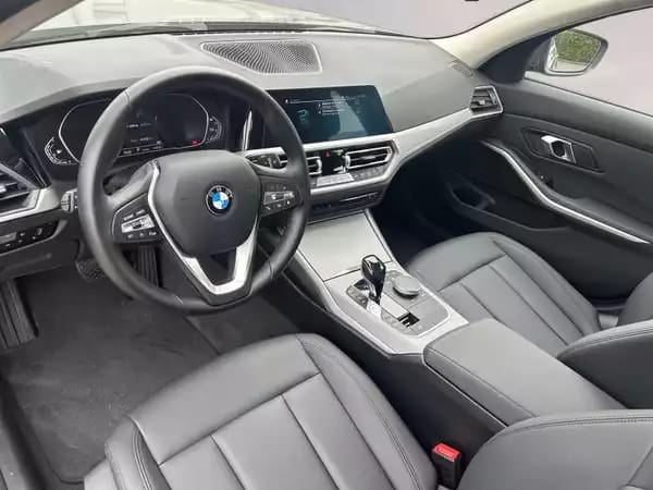 BMW 330 330e Touring - Photo 3