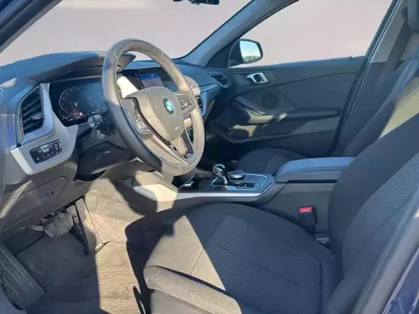 BMW 118 iA - Photo 3