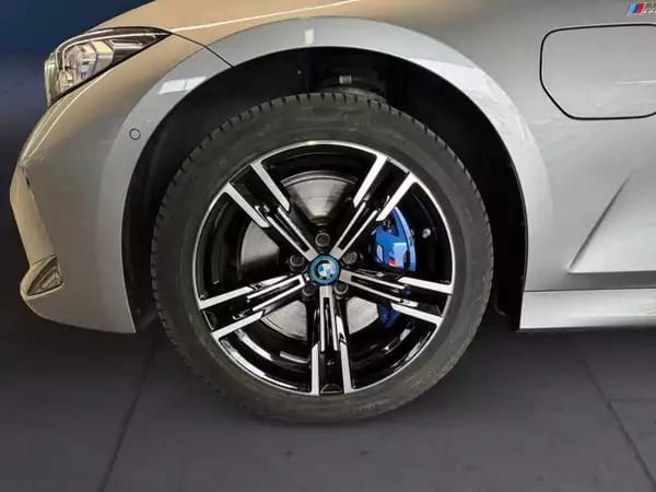 BMW 330 330e xDrive Touring Kit M Sport - Photo 3