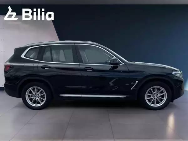 BMW X3 X3 sDrive18d - Photo 3