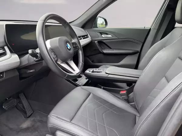 BMW X1 X1 sDrive 18d - Photo 3