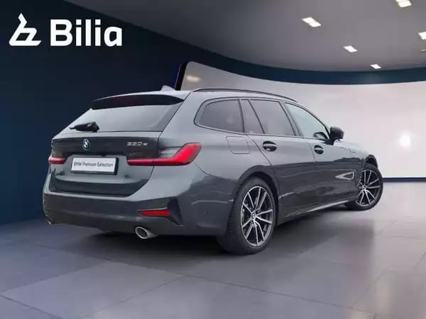 BMW 330 e xDrive touring - Photo 2