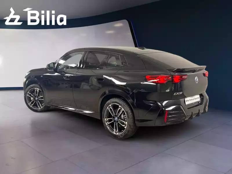 BMW iX2 iX2 30 xDrive M-sport - Photo 1