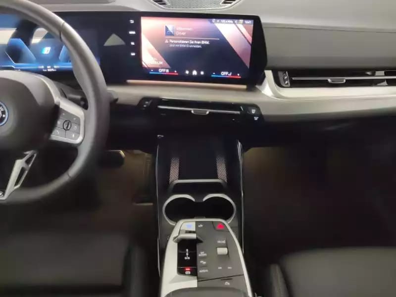 BMW iX2 xDrive 30 - Photo 1