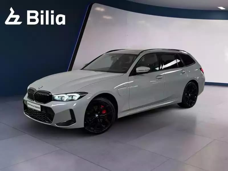 BMW 330 330e xDrive M-sport - Photo 1