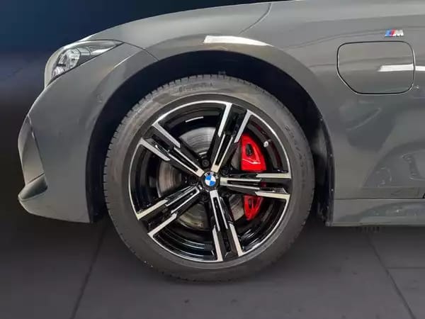 BMW 330 330e M-sport - Photo 2