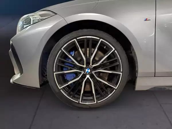 BMW 135 135i xDrive - Photo 3