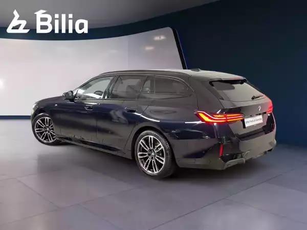 BMW 520 520d xDrive M-sport - Photo 2