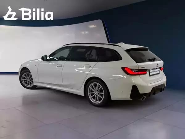 BMW 320 320d xDrive M-sport - Photo 2