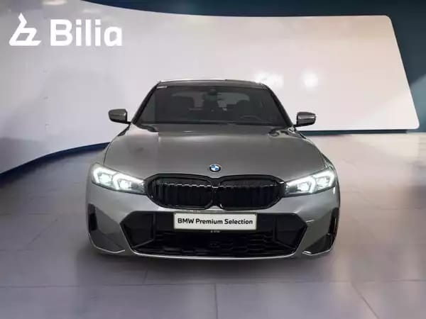 BMW 330 330d xDrive M-sport - Photo 2