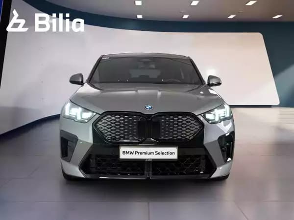 BMW iX2 iX2 xDrive30 - Photo 2