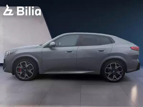 BMW iX2 iX2 xDrive30 - Photo 2