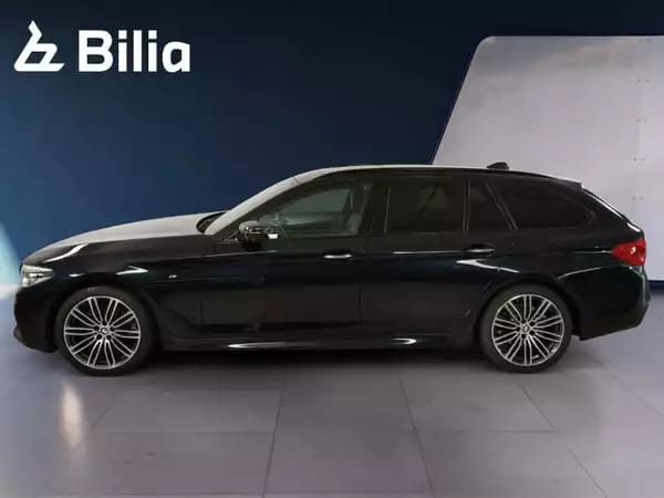 BMW 520 520d Touring M-Sport - Photo 2
