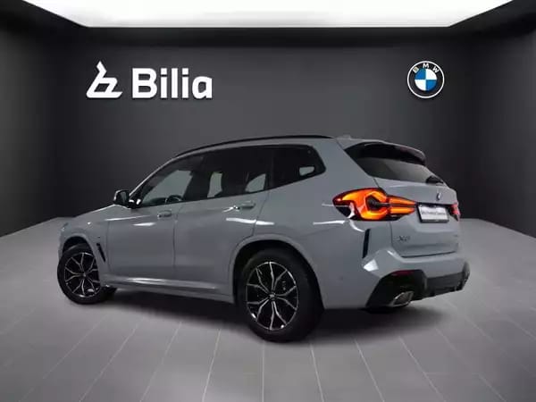 BMW X3 20d M-Sport - Photo 2