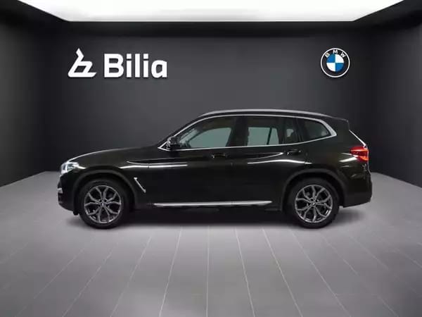 BMW X3 20d Xline - Photo 2