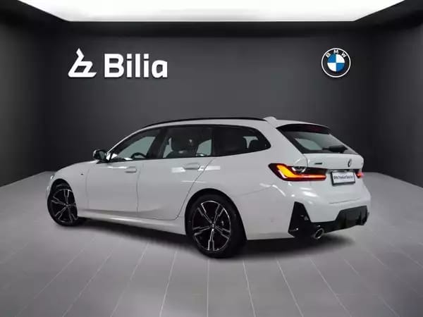 BMW 320 Touring M-Sport - Photo 2