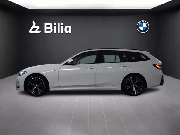 BMW 320 Touring M-Sport - Photo 2