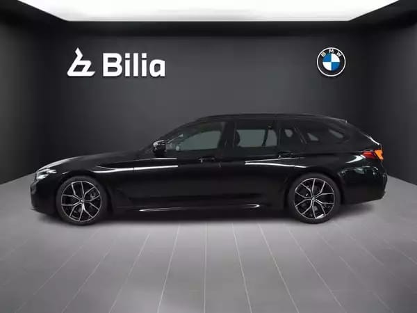 BMW 530 Touring M-SPORT - Photo 2
