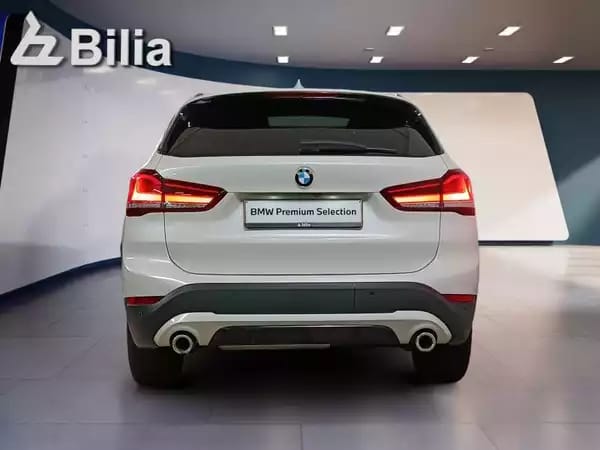 BMW X1 xDrive18d - Photo 3