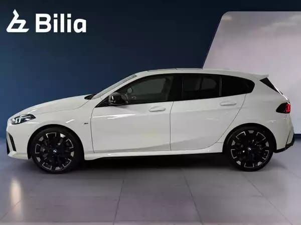 BMW 135 M135i xDrive - Photo 2