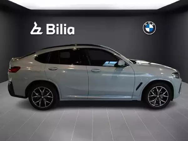 BMW X4 20d pack M 2024 - Photo 2
