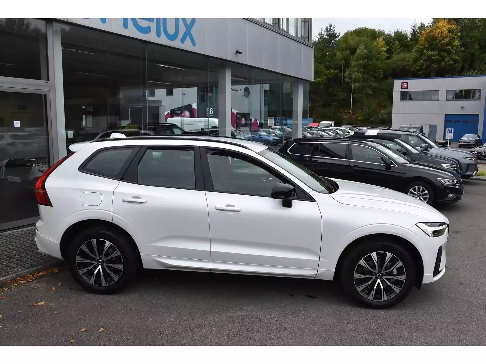 Volvo XC60 2.0 B5 MHEV AWD Plus Dark CUIR MEMO ATT RMQ NEUF - Photo 1