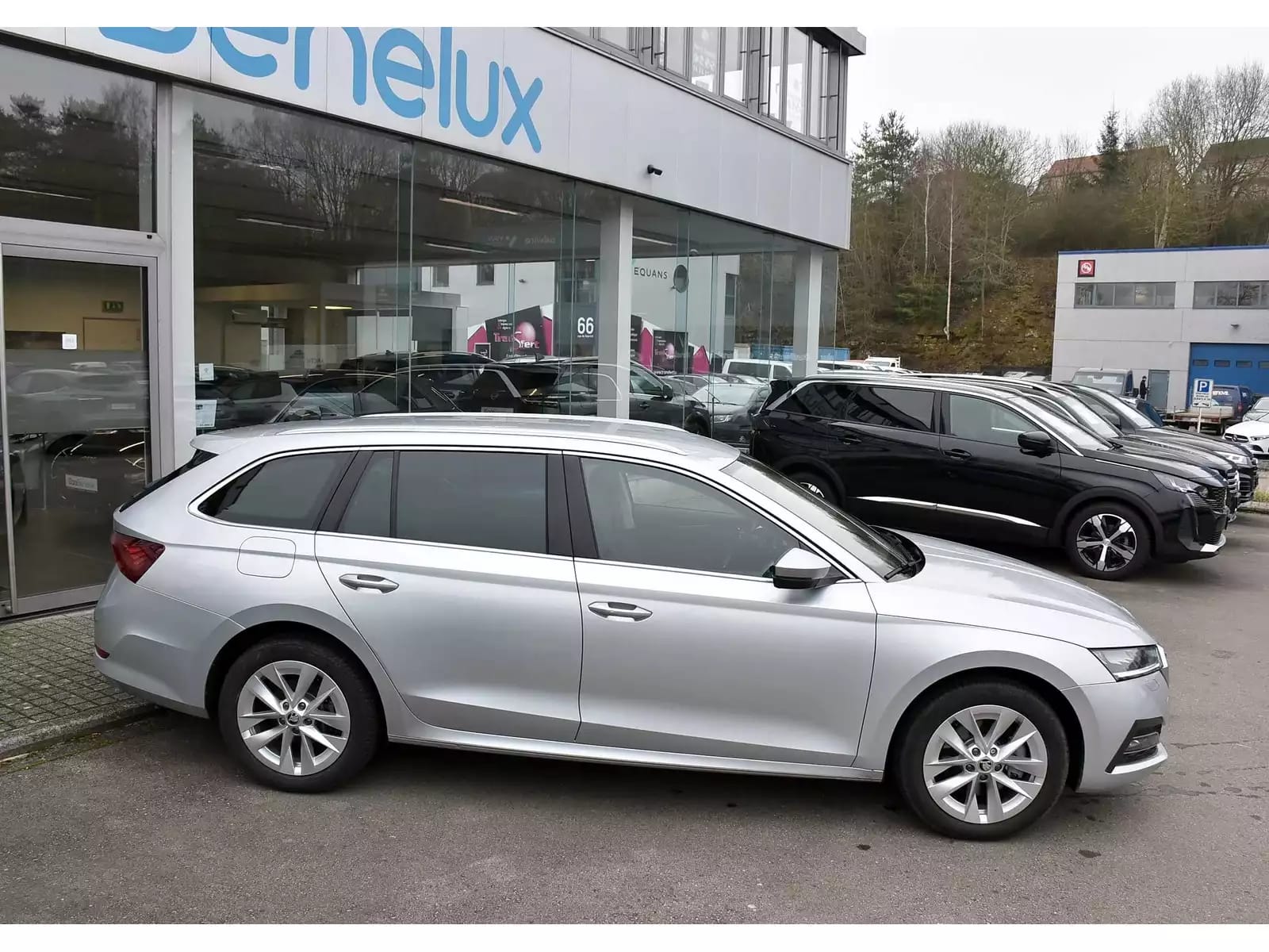 Skoda Octavia Combi 1.4 TSI PHEV DSG LANE GPS CAM KESSY 1° MAIN - Photo 1