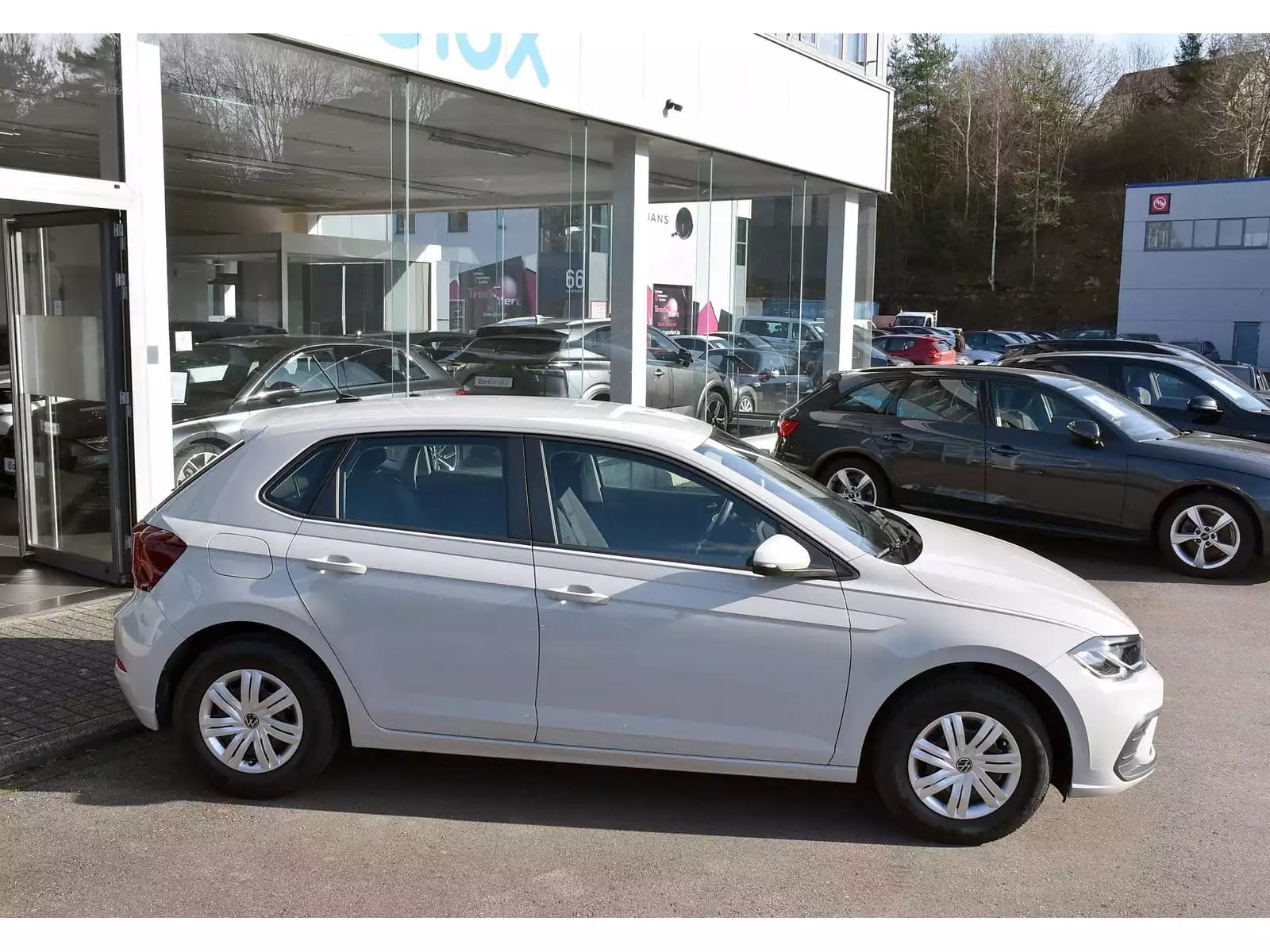 Volkswagen Polo 1.0 MPI SG CHFF APP-CONNECT PDC LANE NEUVE - Photo 1