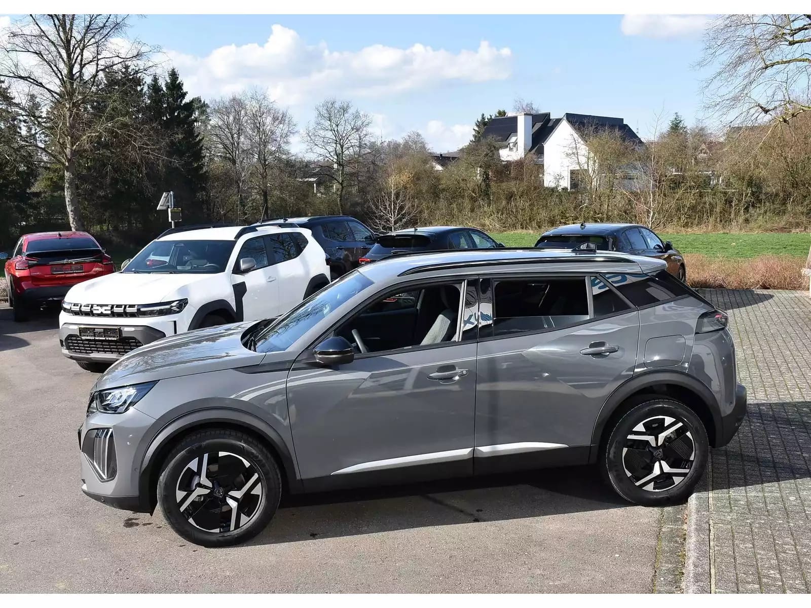 Peugeot 2008 1.2 PureTech Allure ACC GPS LANE SIDE REGUL CAM 360 1° MAIN - Photo 1