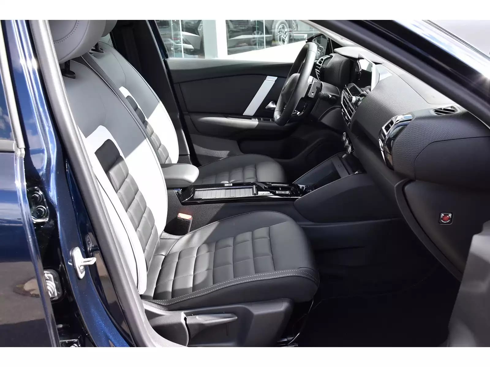 Citroën C4 1.2 PureTech 130 EAT8 MAX ACC HUD LANE SIDE CAM360 NEUVE - Photo 1