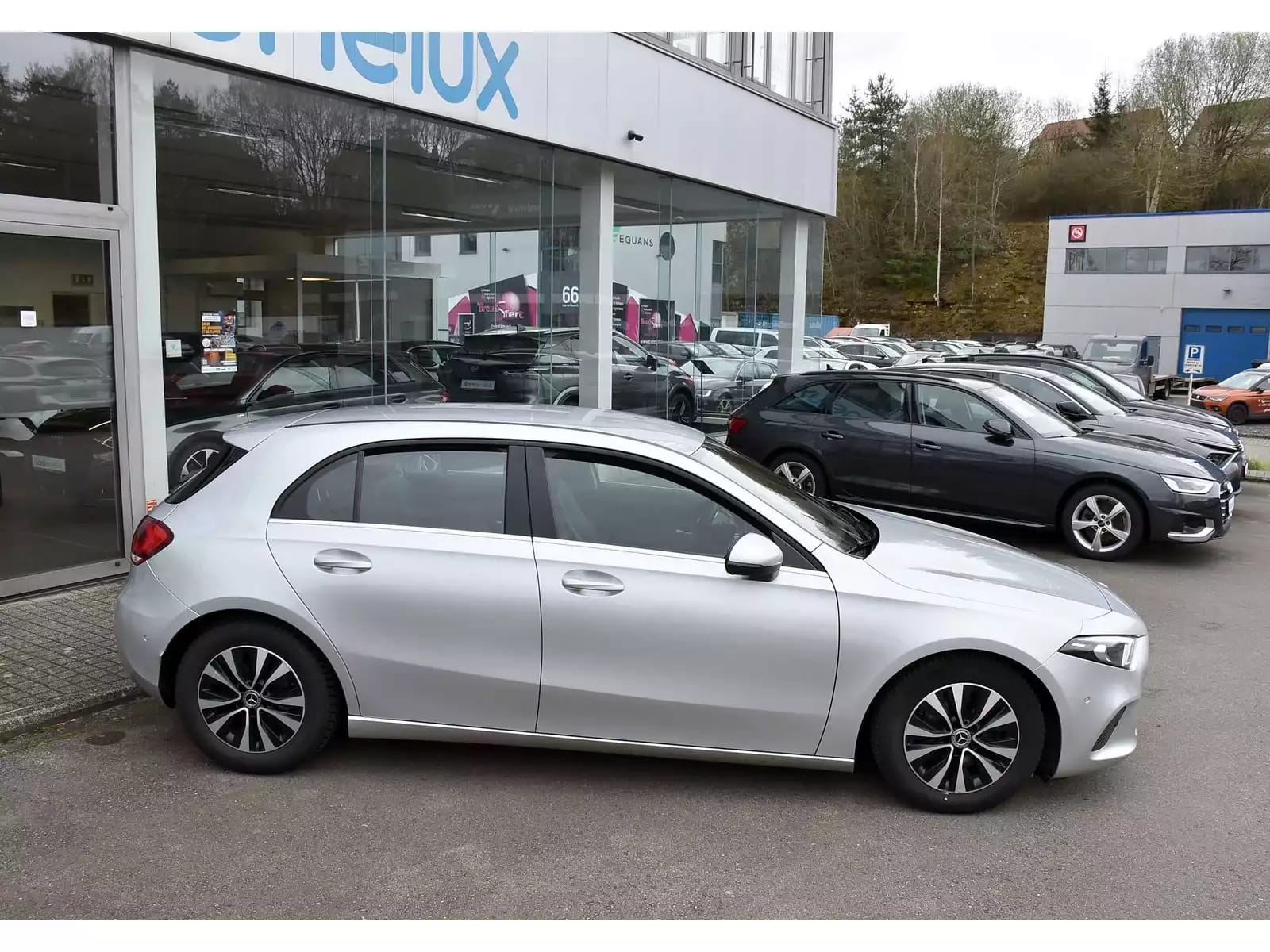 Mercedes-Benz A 180 CDI Style 7G-Tronic GPS LANE SIDE PARK - Photo 1