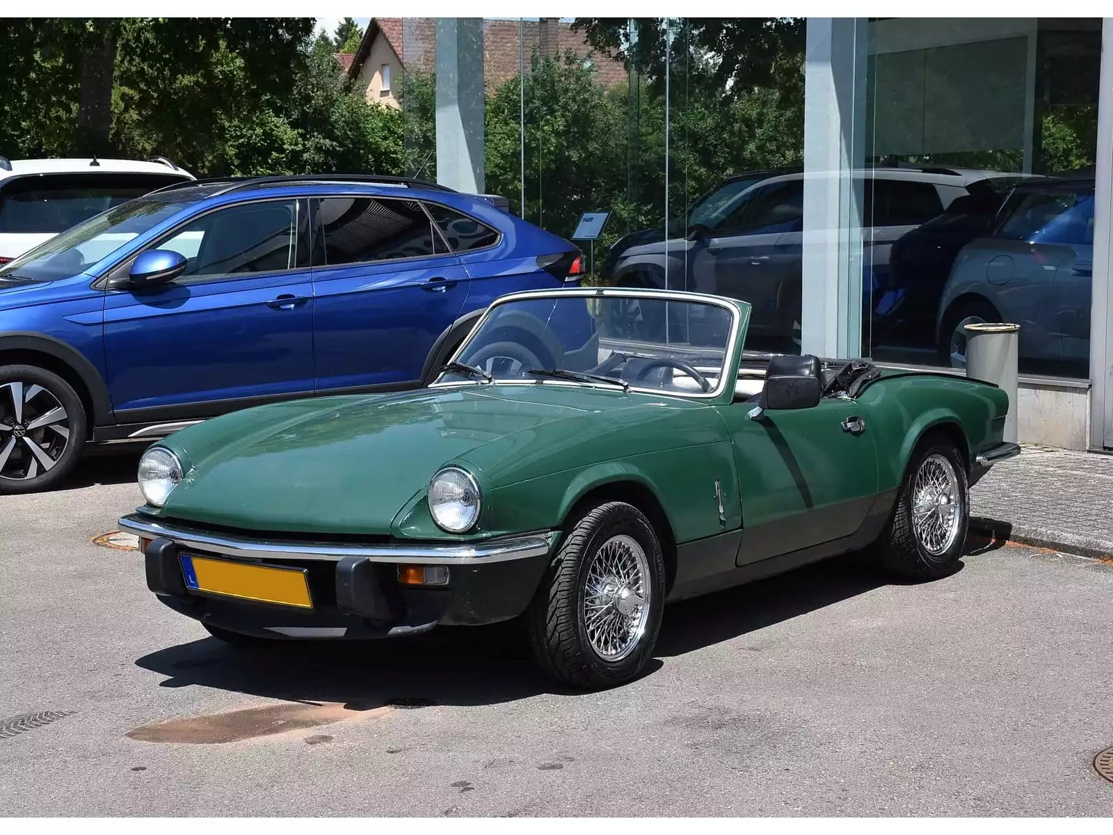 Triumph Spitfire 1500 - Photo 1