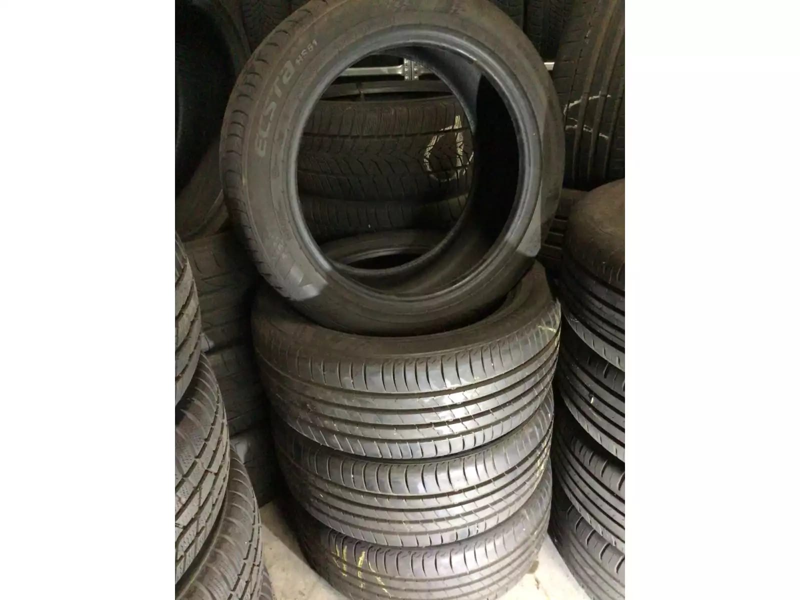 Pneus été 16 215/45 R16 86H - Photo 1