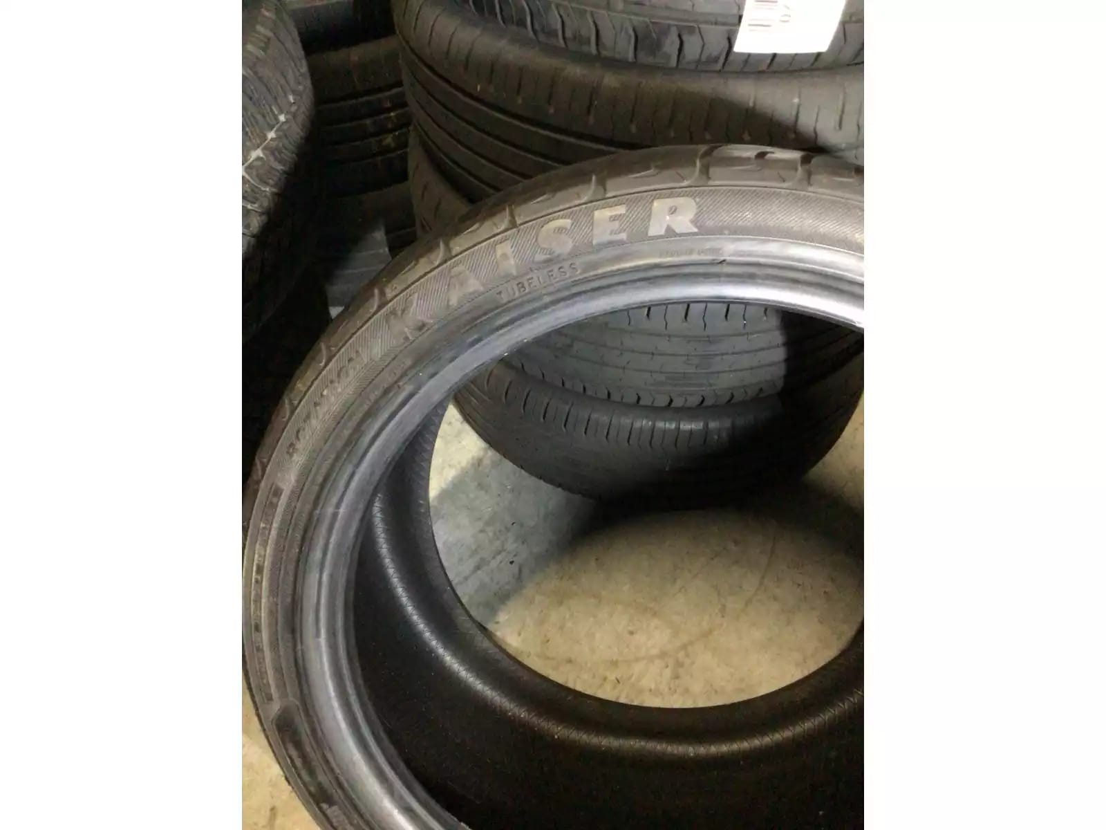 Pneus été 18 265/35 R18 93W - Photo 1