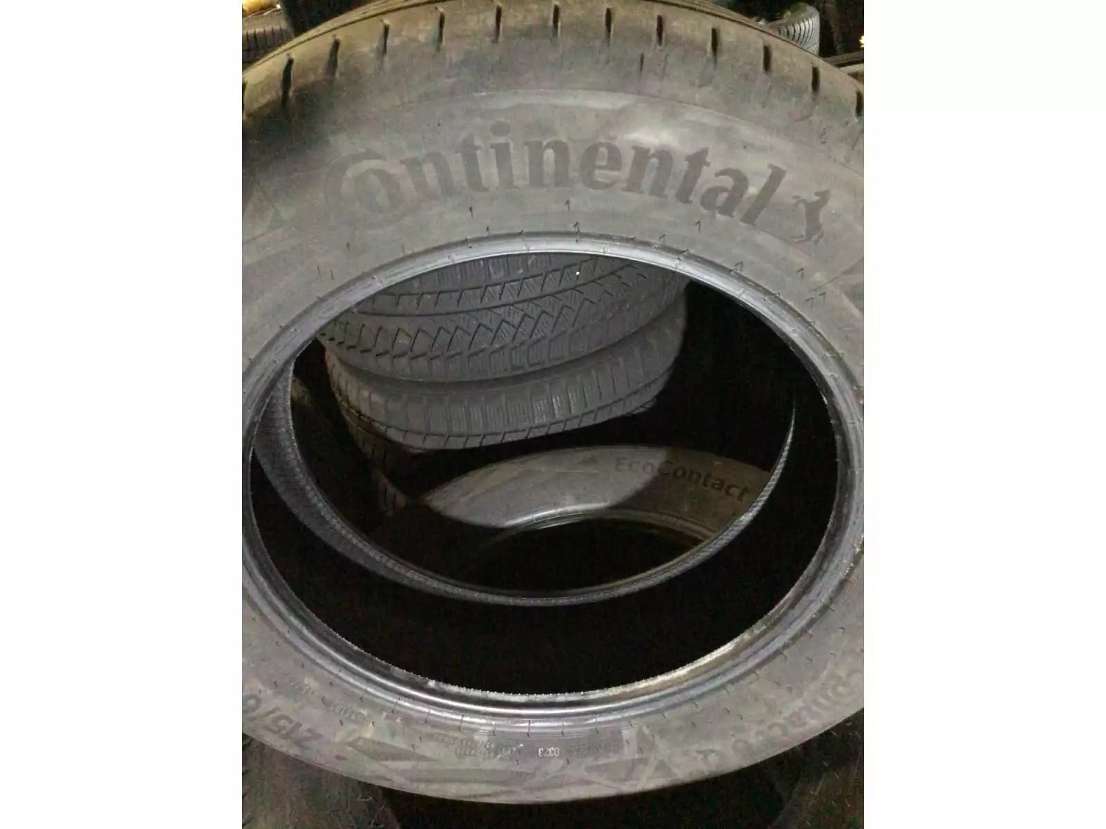 Pneus été 17 215/60 R17 96H - Photo 1
