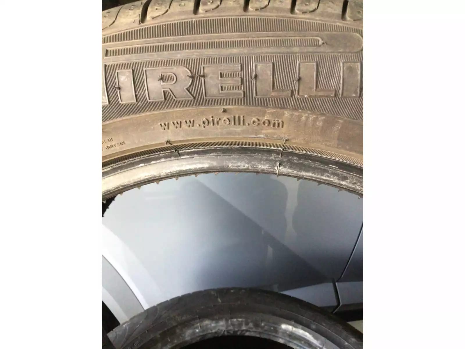 Pneus été 18 235/60 R18 97V - Photo 1