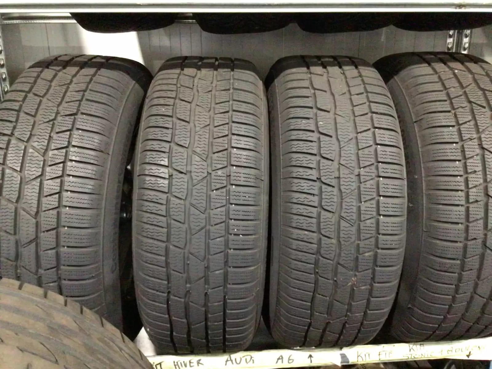 Jantes alu + Pneus hiver 16 225/60 R16 98H - Photo 1