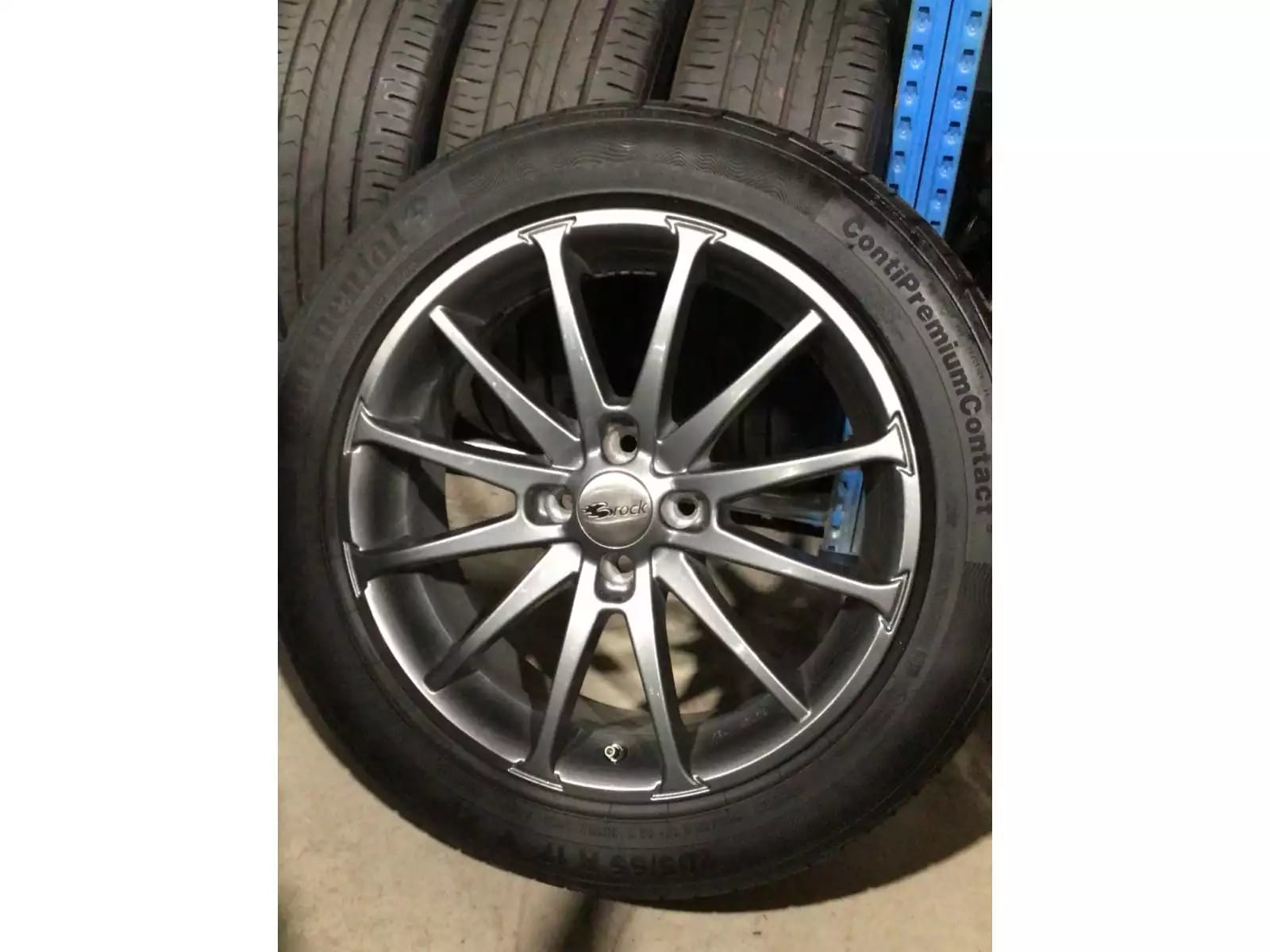 Jantes alu + Pneus été 17 205/55 R17 95V - Photo 1