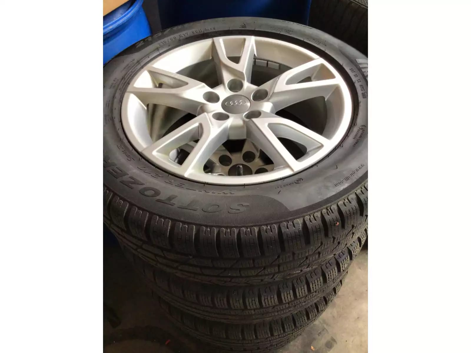 Jantes alu + Pneus hiver 17 215/60 R17 96H - Photo 1