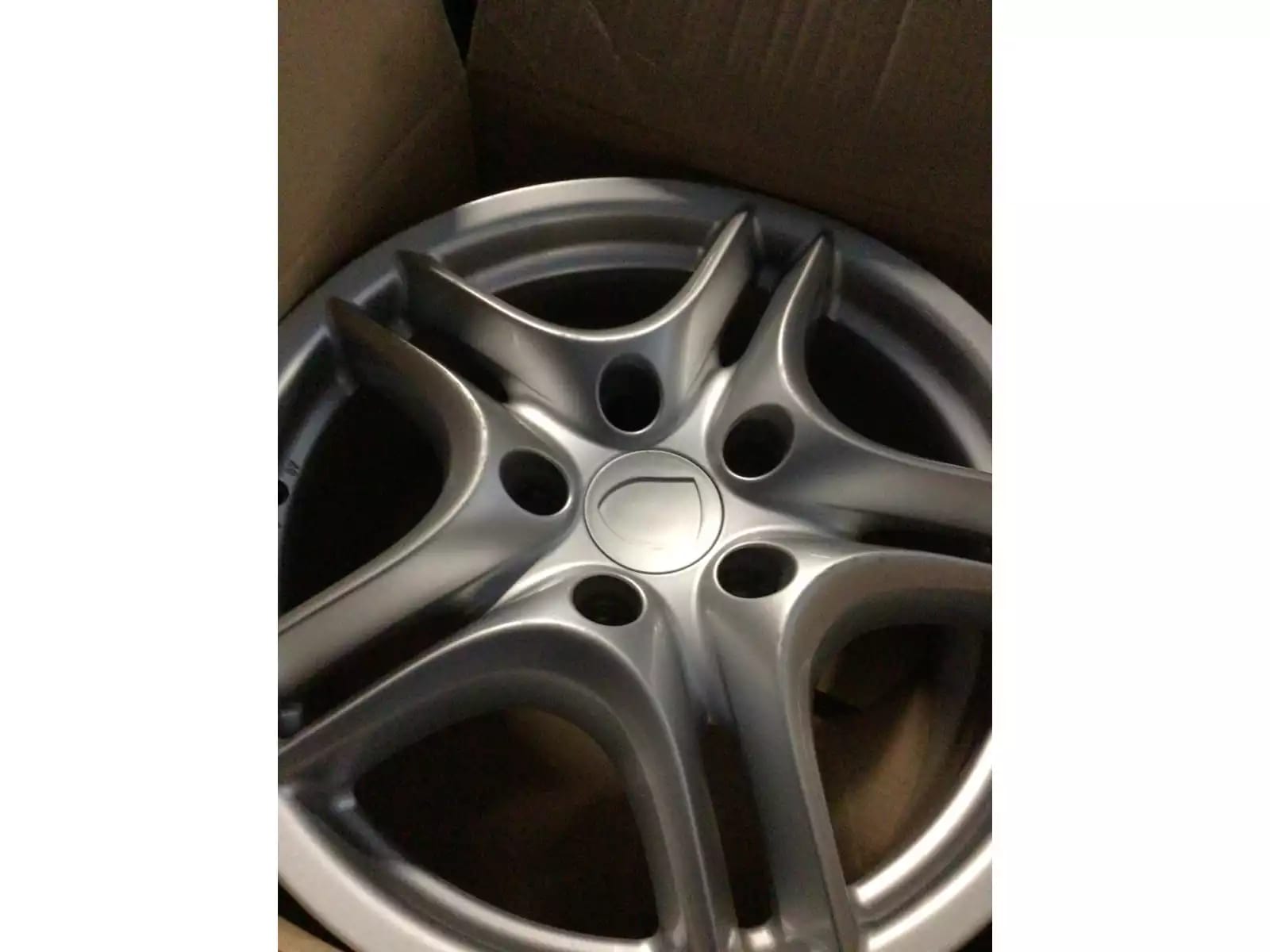 Jantes alu 18 - Photo 1