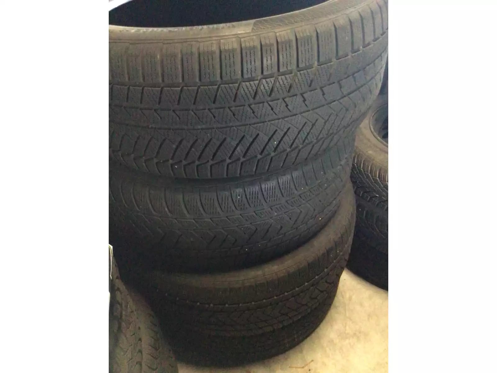 Pneus hiver 21 275/45 R21 110V - Photo 1