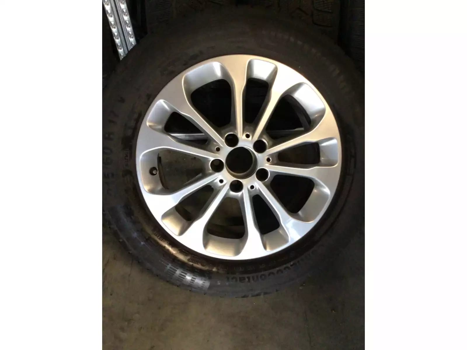 Jantes alu + Pneus été 17 215/60 R17 96V - Photo 1