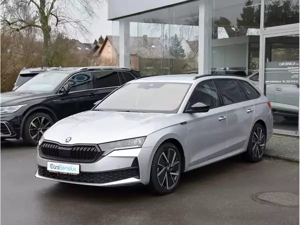 Skoda Octavia Combi 1.5 TSI Sportline DSG ACC SG CHFF CAM KEYLESS 1° MAIN - Photo 2